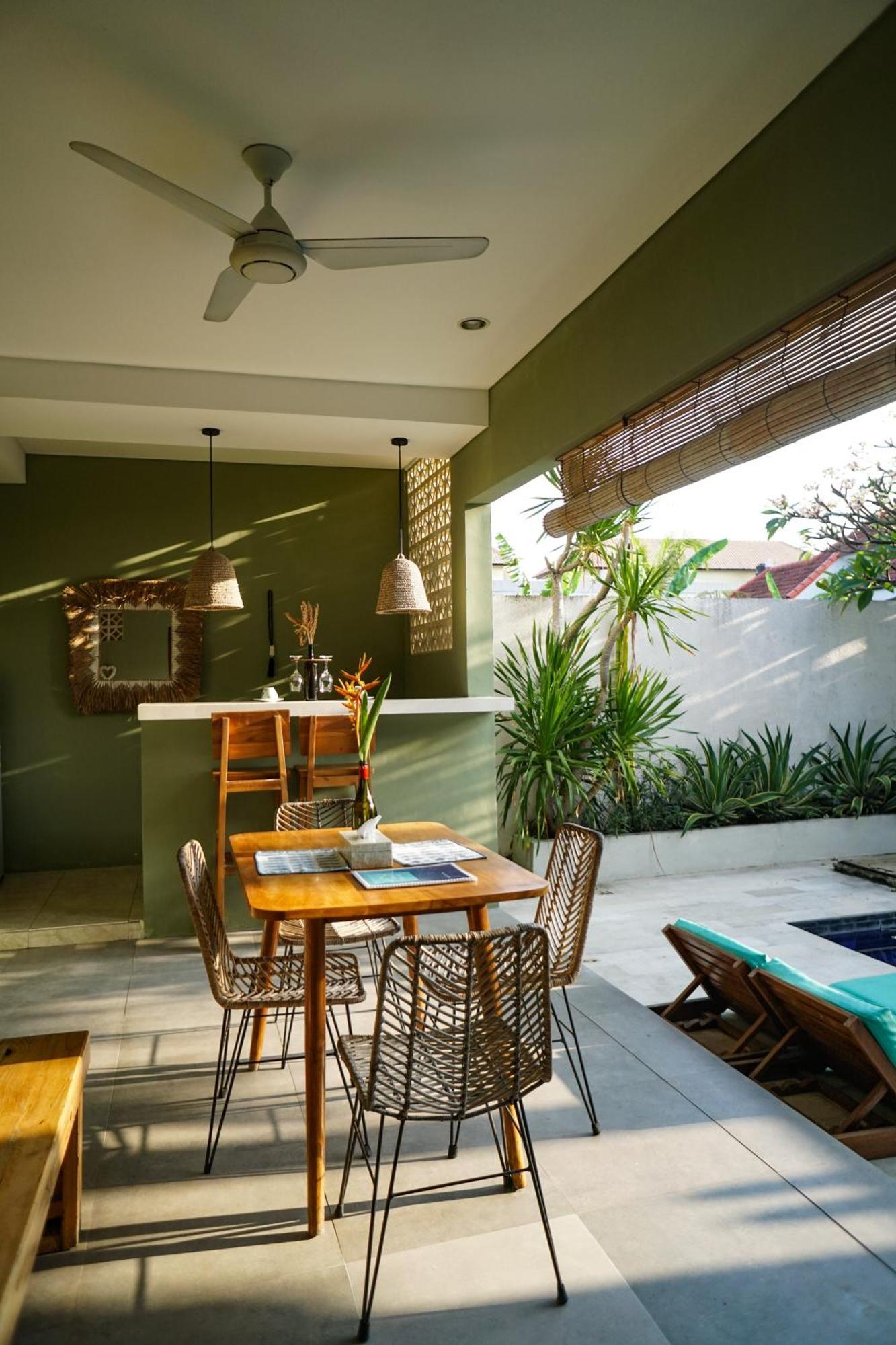 Kiki Village Bathtub And Living Room Canggu Eksteriør billede