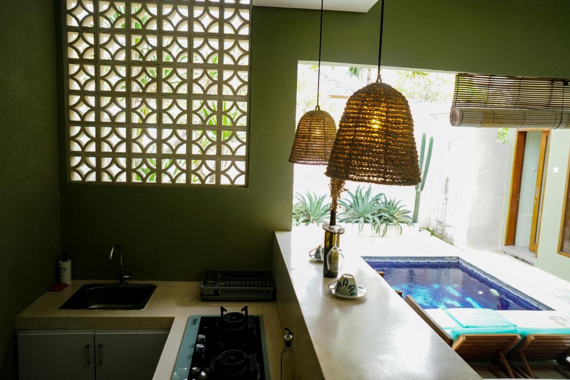 Kiki Village Bathtub And Living Room Canggu Eksteriør billede